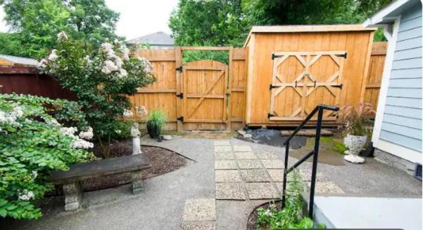 Peaceful Private Cottage, Walk To Park & 5 Mins To Downtown Нашвил Екстериор снимка